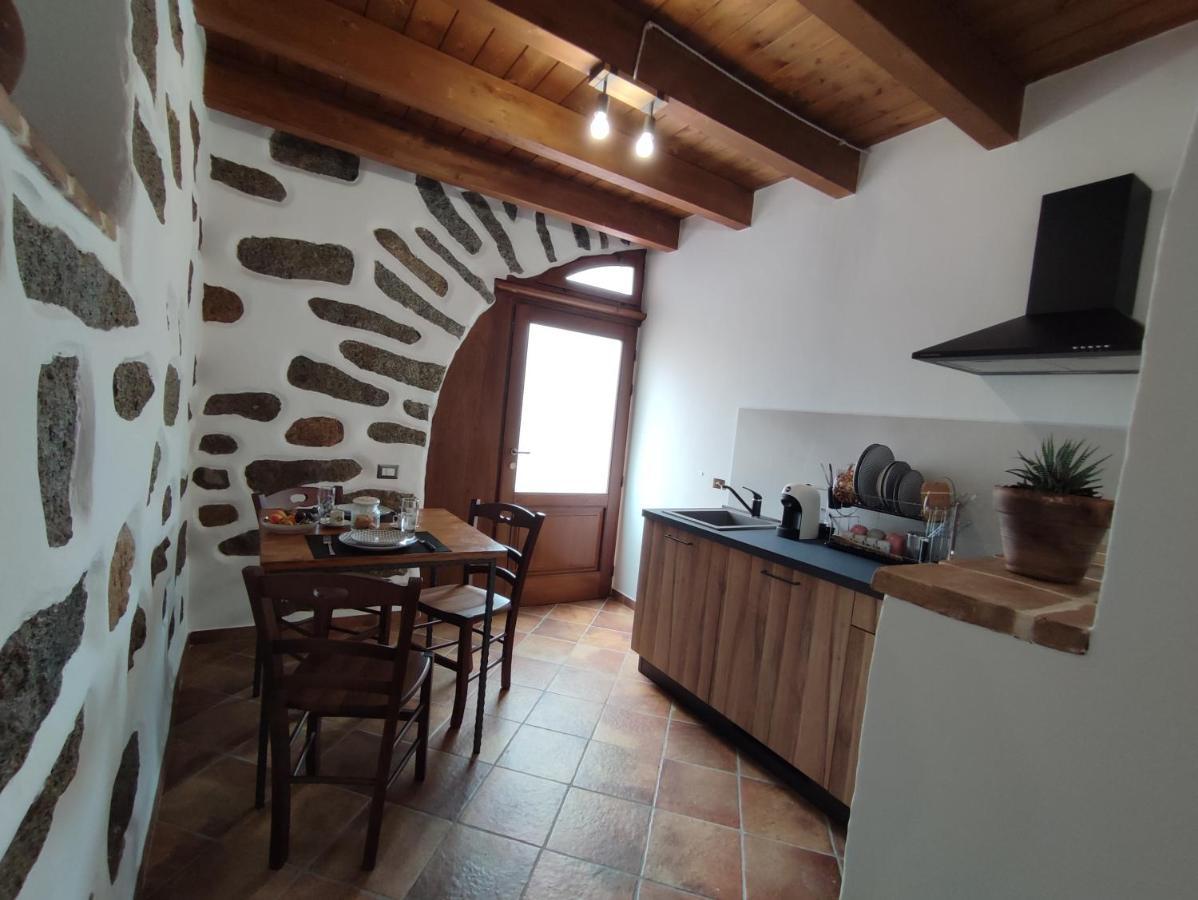 La Corte Dei Baroni Loceri Extérieur photo